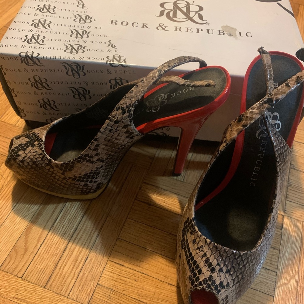 Rock & Republic open-toe heels size 6